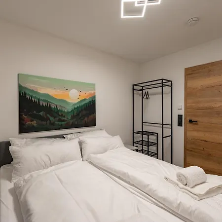 Apartamento #5 jsliving Premium - Balkon mit Aussicht Küche Highspeed WLAN kostenlose Parkplätze *