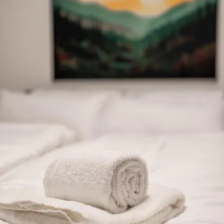 Apartamento #5 jsliving Premium - Balkon mit Aussicht Küche Highspeed WLAN kostenlose Parkplätze *